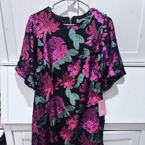 NWT Evelyn Dress in Floral Sequin